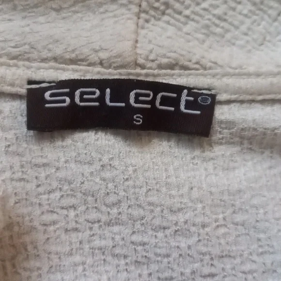 Beige Ruffle Crop Top - Picture 4 of 4